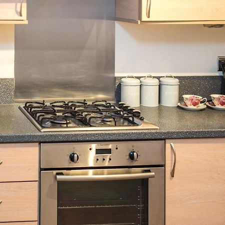 Elegant 2 Bedroom City Centre Apartment - Free Parking - Private Balcony Edimburgo Exterior foto