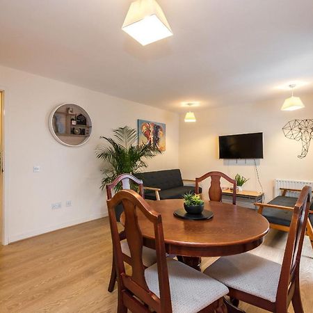 Elegant 2 Bedroom City Centre Apartment - Free Parking - Private Balcony Edimburgo Exterior foto