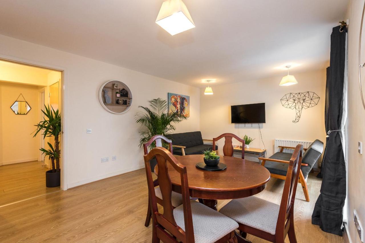 Elegant 2 Bedroom City Centre Apartment - Free Parking - Private Balcony Edimburgo Exterior foto