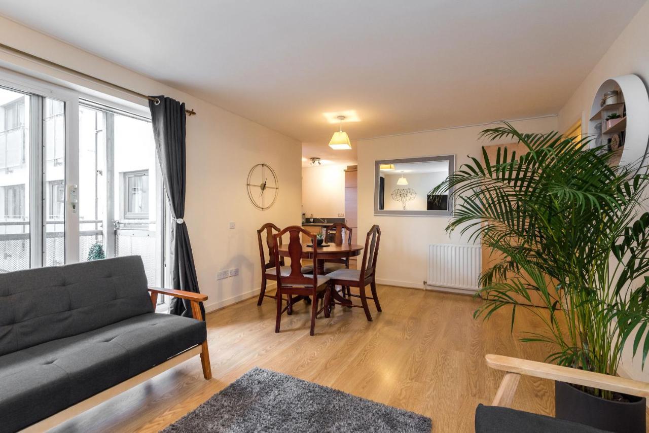 Elegant 2 Bedroom City Centre Apartment - Free Parking - Private Balcony Edimburgo Exterior foto