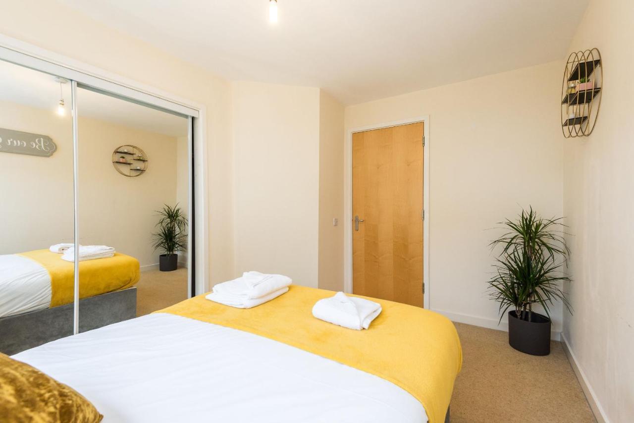 Elegant 2 Bedroom City Centre Apartment - Free Parking - Private Balcony Edimburgo Exterior foto