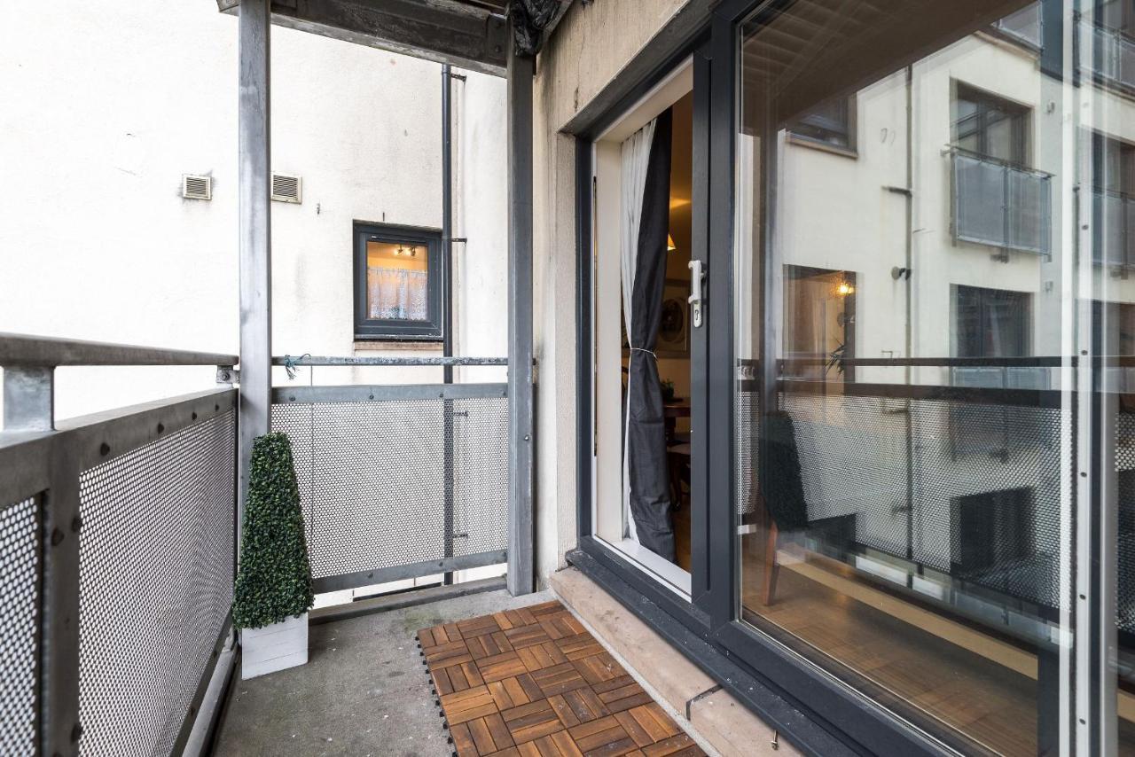 Elegant 2 Bedroom City Centre Apartment - Free Parking - Private Balcony Edimburgo Exterior foto